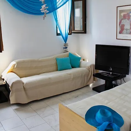 Selini House *