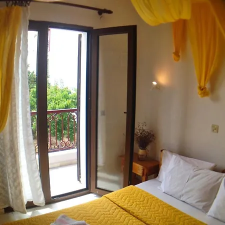 Selini House Aparthotel