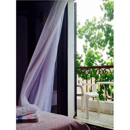 Selini House Aparthotel Neos Marmaras